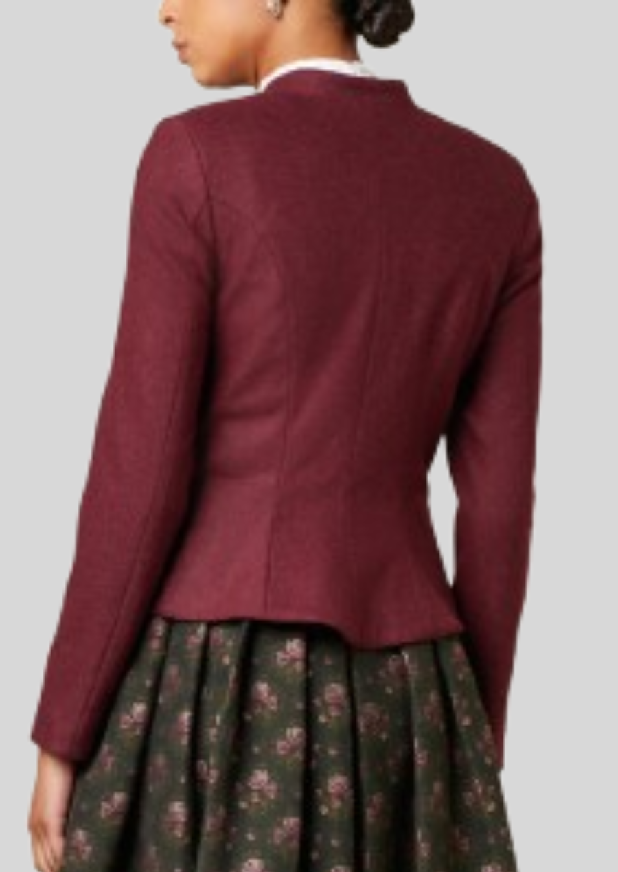 Traditional women’s Trachten jacket crafted for elegance and warmth.