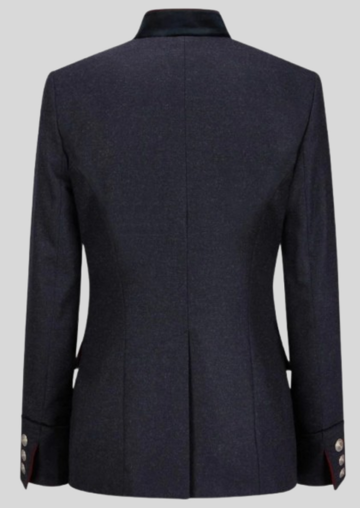 Traditional women’s blazer, perfect for Oktoberfest and cultural events.