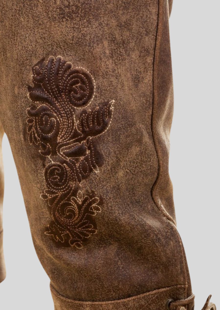 Don't settle for bundhosen that don't fit perfectly. Our Men's Bundhosen Size Guide empowers you to find a pair that looks and feels amazing. Follow our easy-to-understand instructions and expert tips to discover the perfect fit for you. Embrace the timeless style and comfort of bundhosen with confidence!