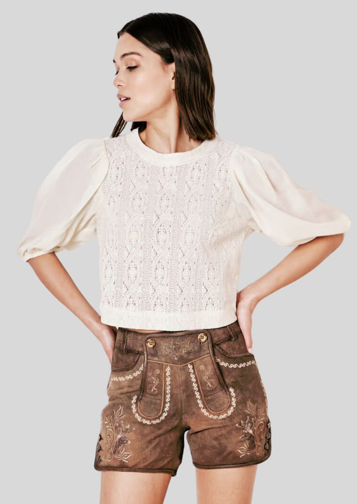 Conquer the festivities in style and comfort with our Women's Rugged Lederhosen.  These durable yet flexible trousers are built to withstand the demands of Oktoberfest, from lively dances to cheering for your favorite team. 