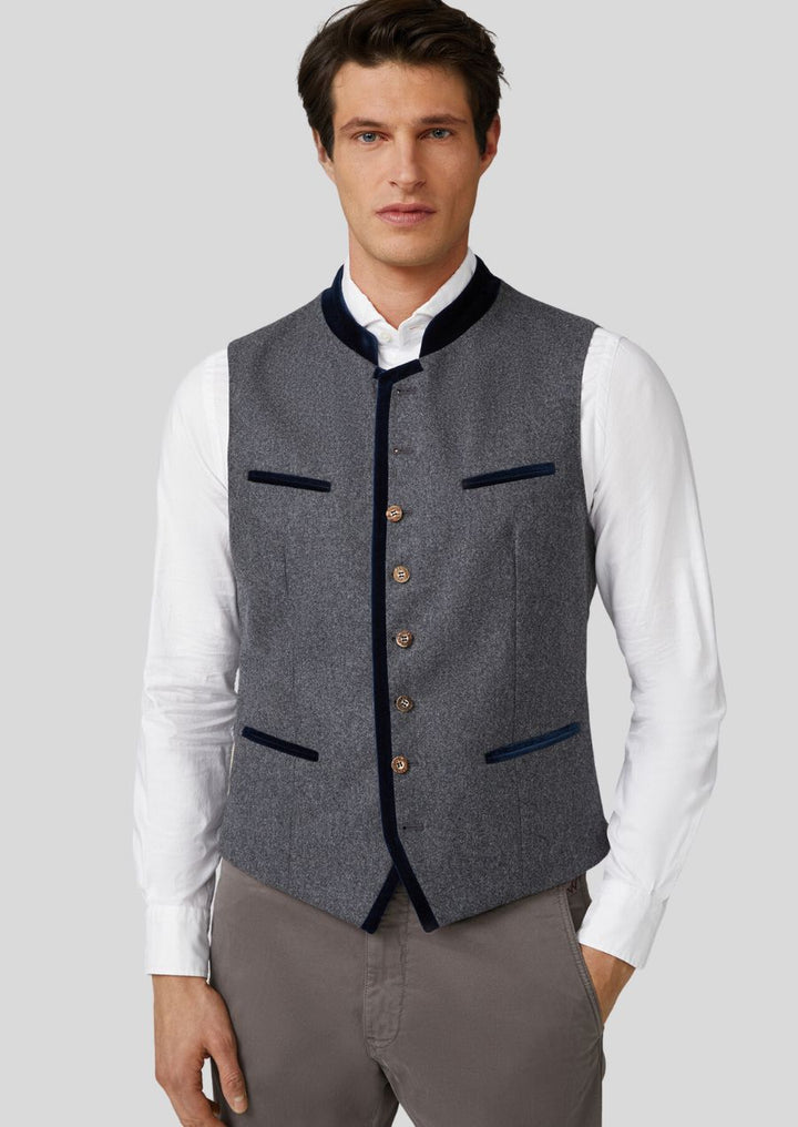 Classic Grey Trachten Waistcoat – Timeless Bavarian Style