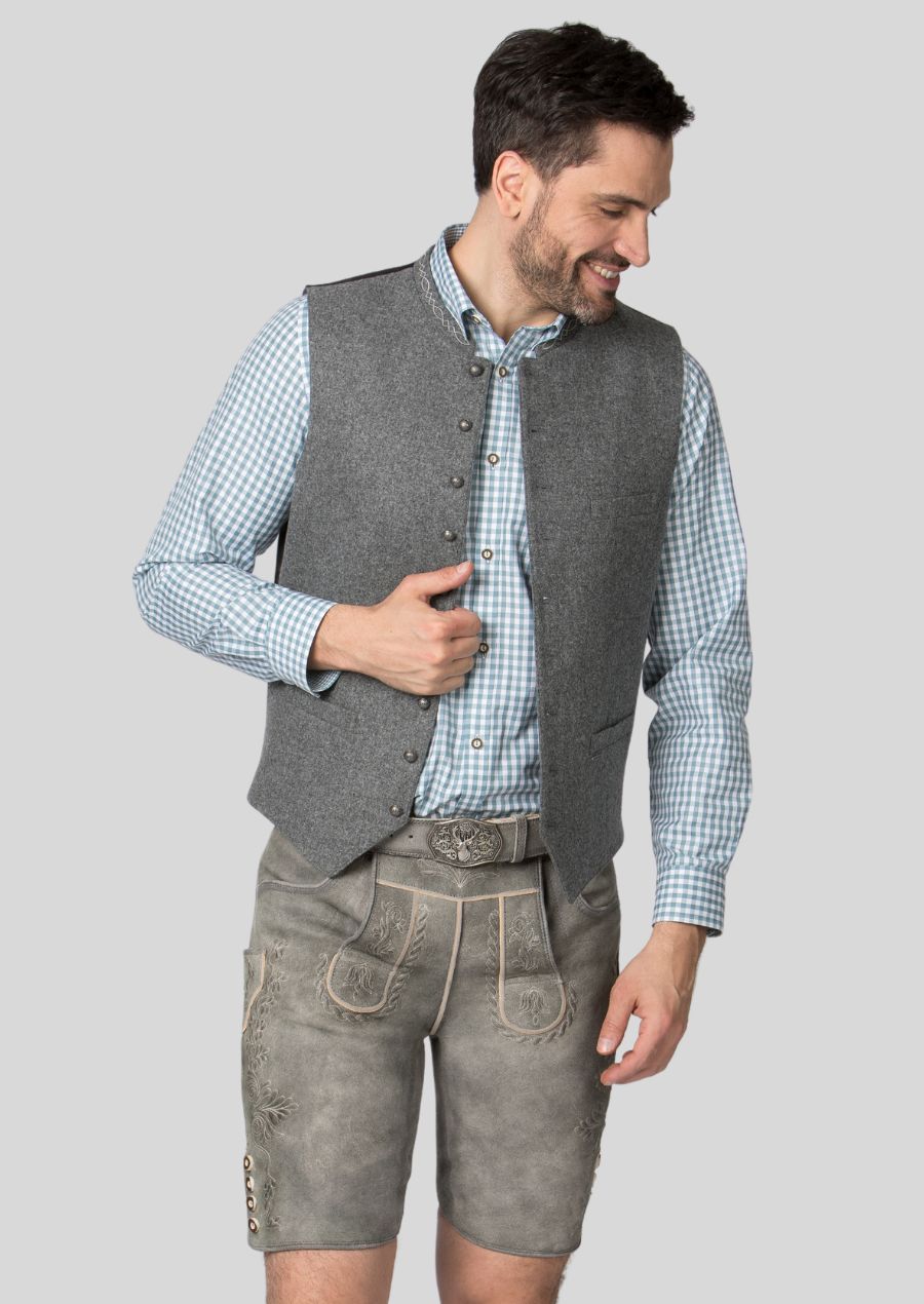 Comfy & Functional Lederhosen Perfect for Your Night Out