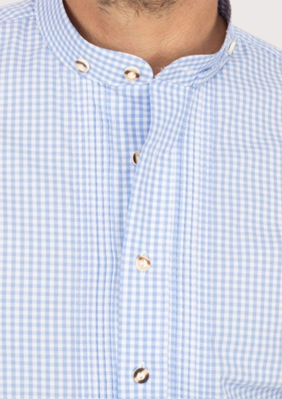 Authentic Bavarian Trachten Shirt – Premium Cotton with Wooden Button Details