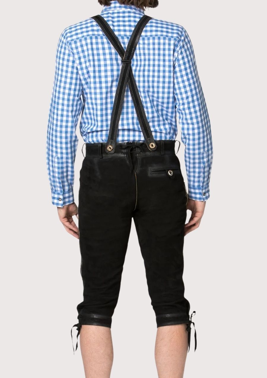 Durable leather Men’s Bundhosen providing warmth and comfort for all winter activities