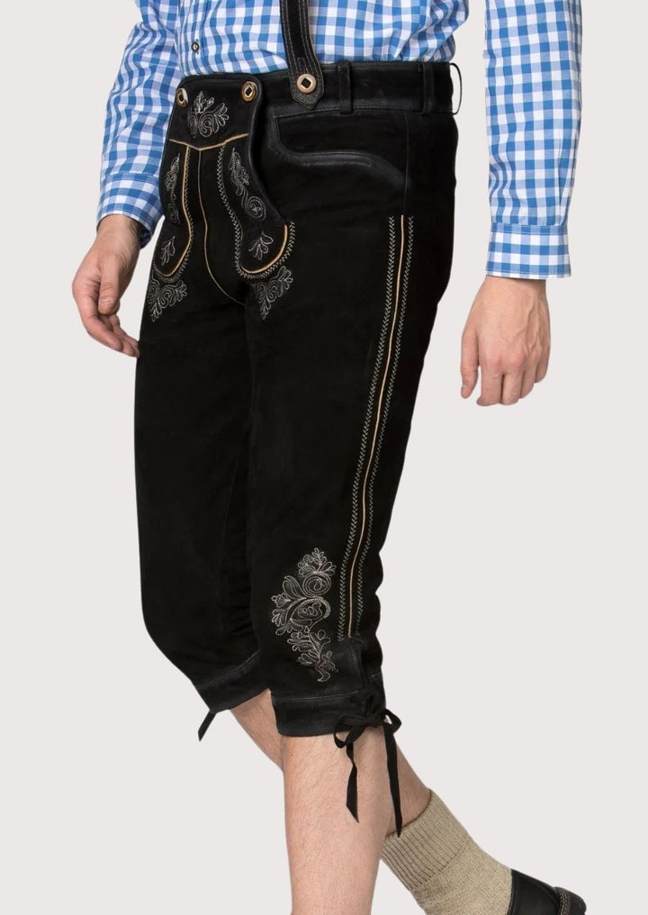 Winter-ready Men’s Bundhosen designed for skiing, snowboarding, and outdoor adventures