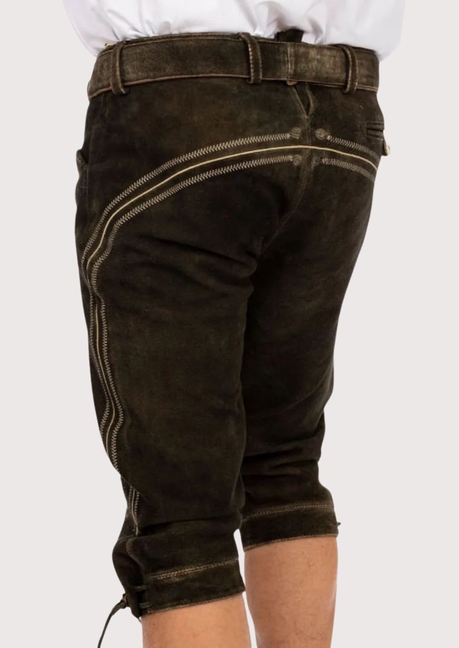 Adjustable men's Bundhosen pants with leather straps for a customizable fit