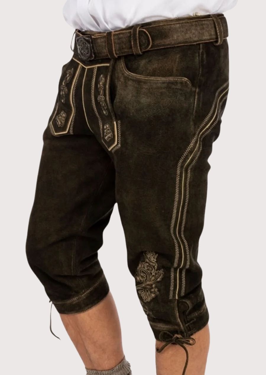 Stylish and comfortable men's Bundhosen pants for skiing, snowboarding, and more