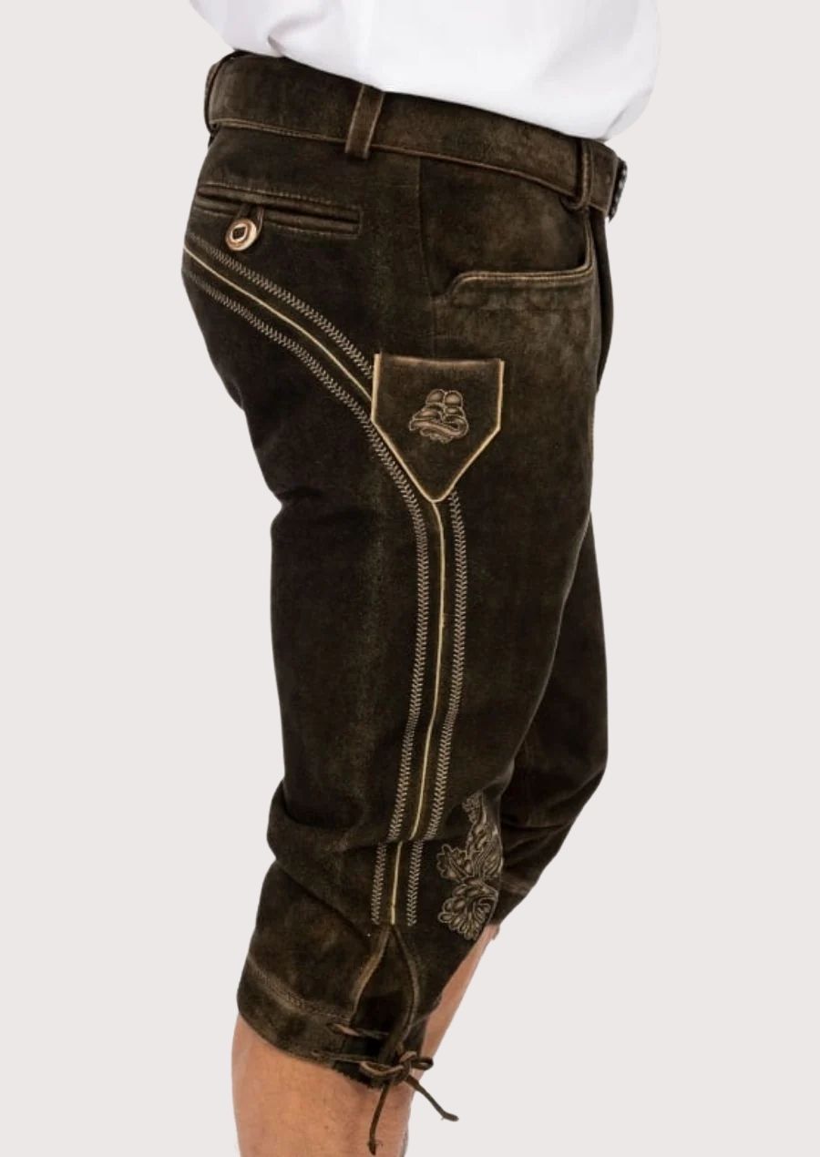Hand-stitched men's Bundhosen pants, perfect for winter sports and outdoor events