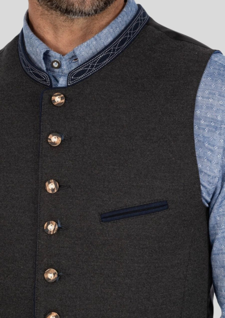 Mountain Heritage Wool Vest – Tradition Meets Comfort