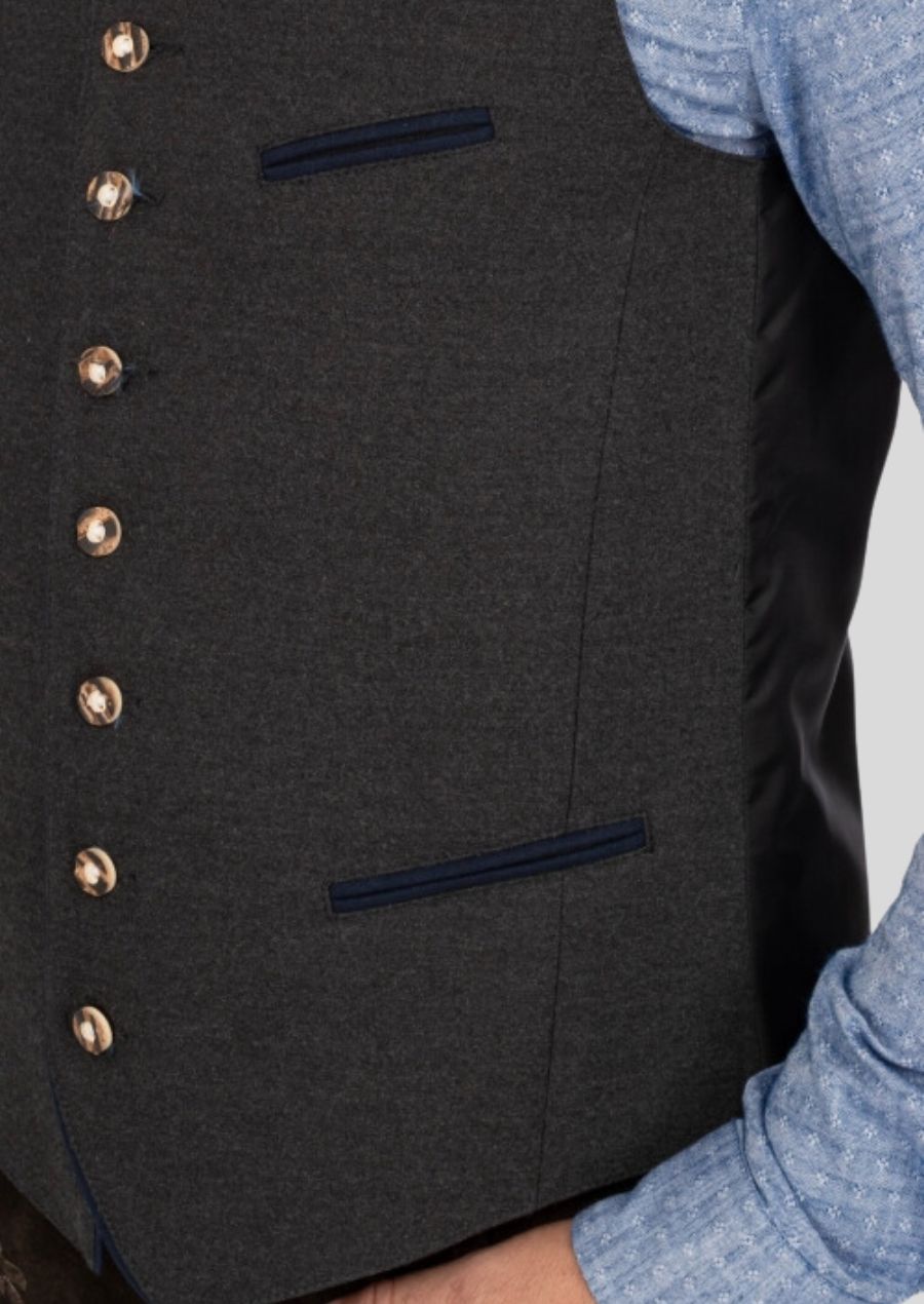 Mountain Heritage Wool Vest – Tradition Meets Comfort
