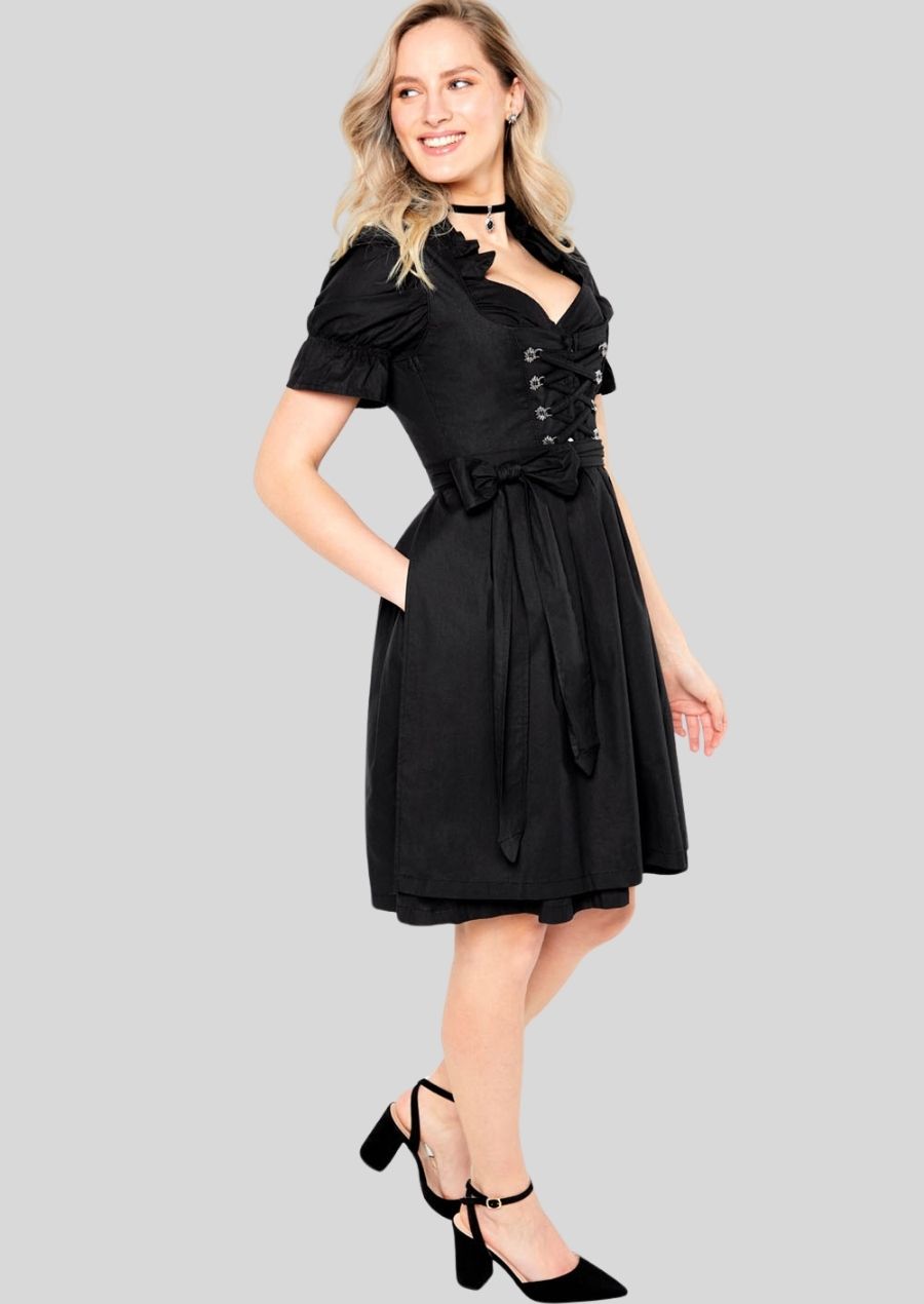 Seductive Black Dirndl – Elegant & Timeless with Classic Details