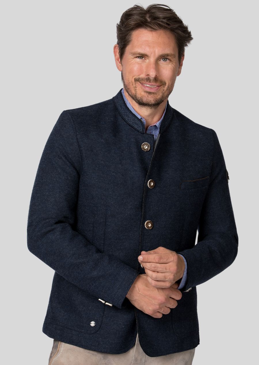 Looking for a Trachten coat that combines timeless style with exceptional quality? Look no further! Here's why you can shop with confidence when you choose a high-quality men's Trachten coat