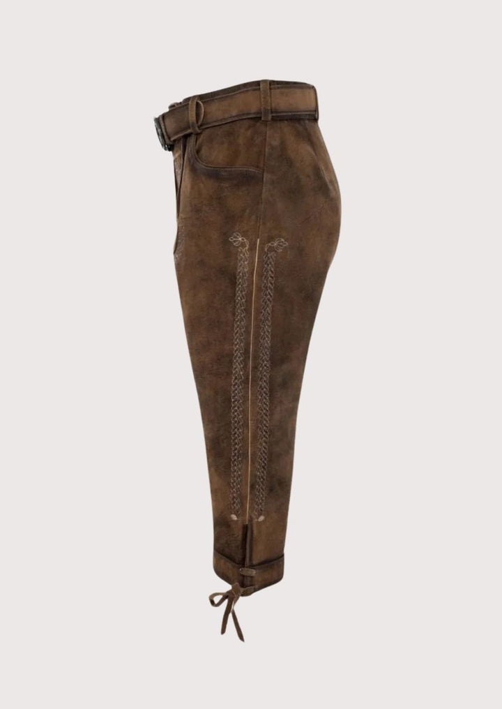 Timeless winter wear – Men's Bundhosen crafted from top-quality leather, with hand-stitched embroidery for a custom and stylish fit.